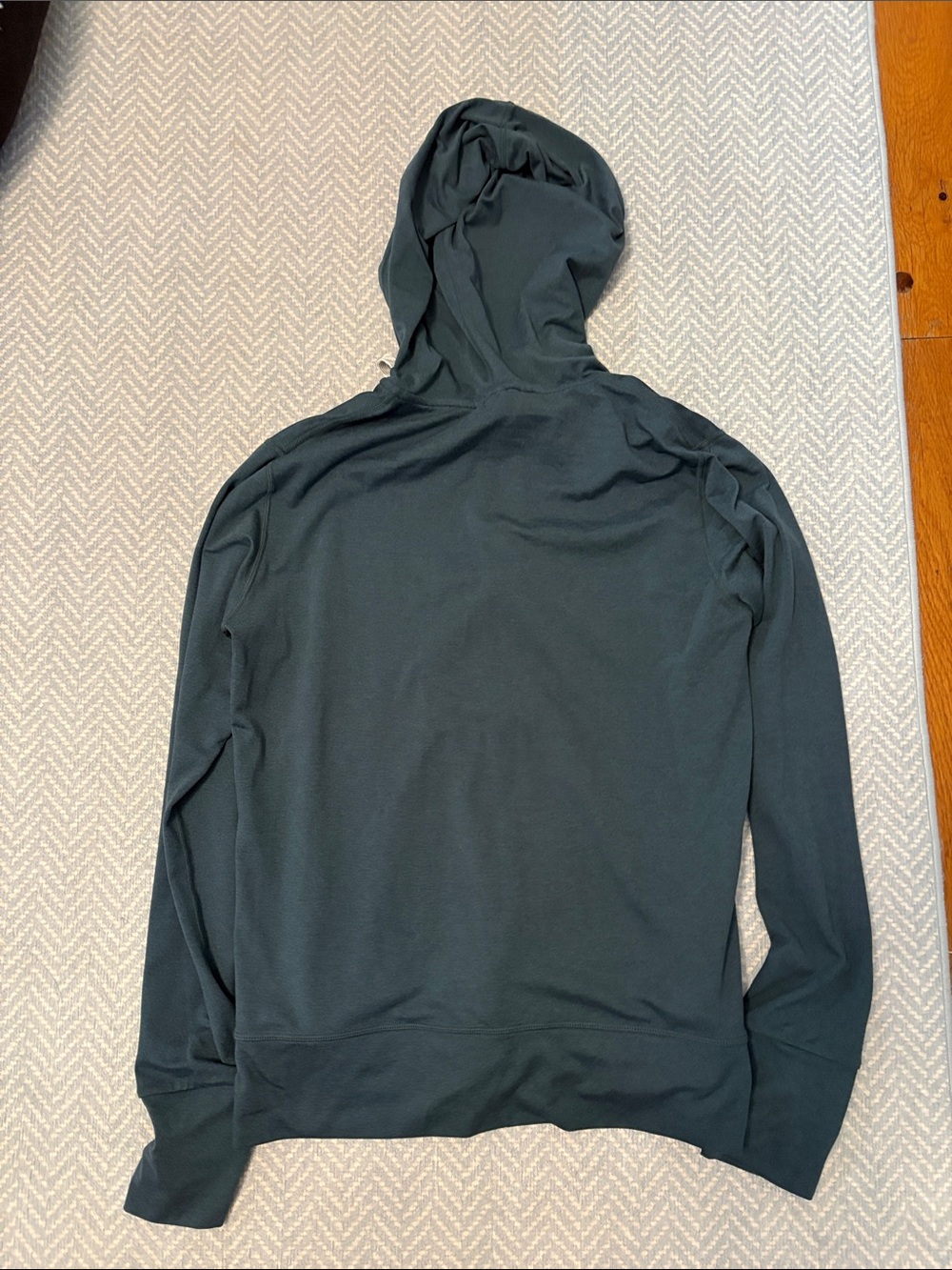 Vuori Women's Halo Zip Hoodie in Dark Teal - Picture 4 of 4